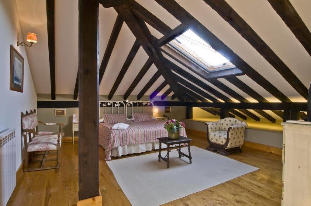 La Casona De Suesa Hotel ภายนอก รูปภาพ