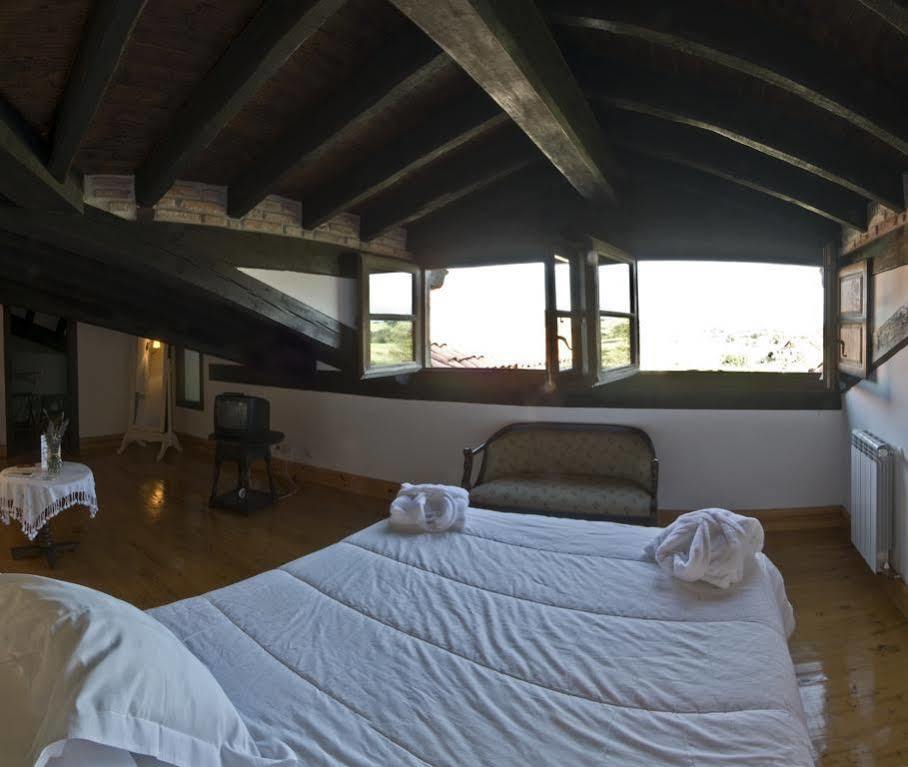 La Casona De Suesa Hotel ภายนอก รูปภาพ